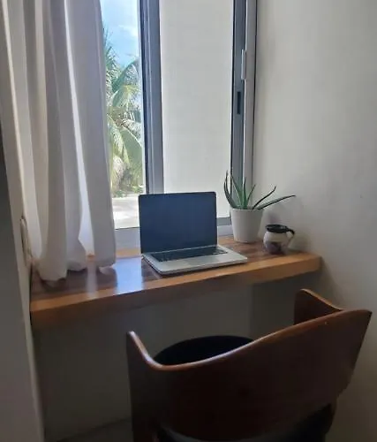 Layla Hotel *
